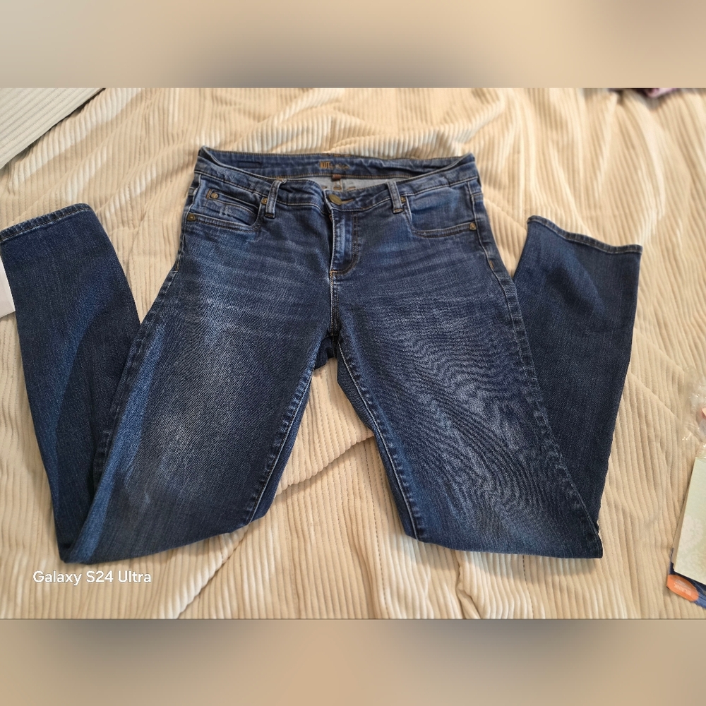 Womans Jean's size 6 Kut from the Kloth brand